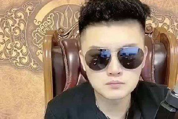 安若溪和李四怎么了 很多人都说他俩的关系不一般