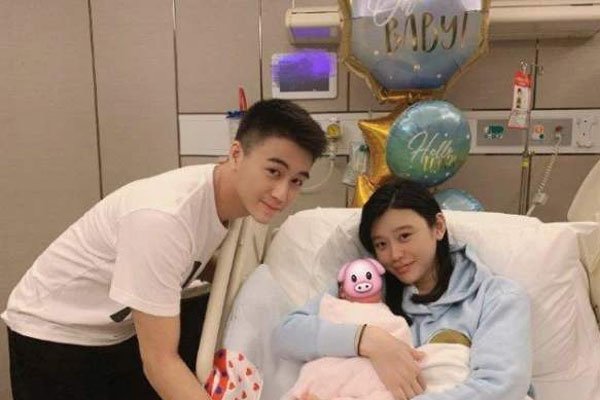 奚梦瑶何猷君怎么在一起的 国际超模接触上流社会很容易