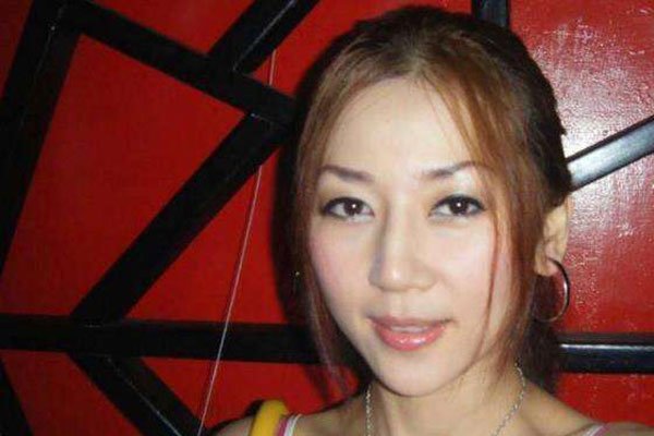 史姗妮博客转载图片 丈夫出轨7000万转载还是离婚了