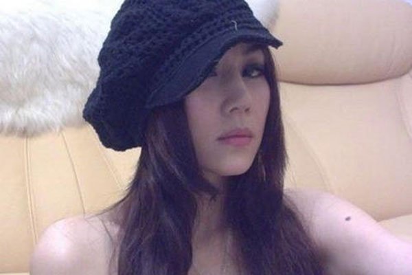 史姗妮博客转载图片 丈夫出轨7000万转载还是离婚了