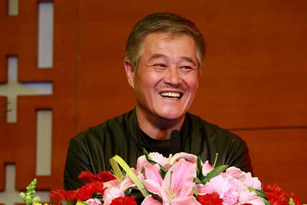 赴本山现在的国籍 都说他改国籍改到哪个国家去了