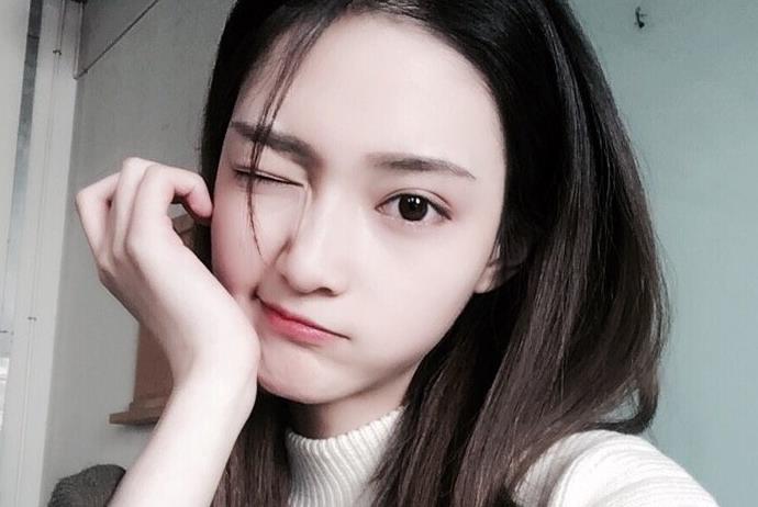 盛蕙子素颜照及个人资料 微博上放出的生活照颜值很高