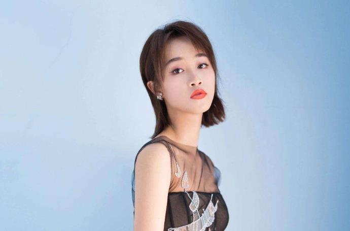 ��ӯӨ�Ǹ����������� ������һ���������˼�ͥ