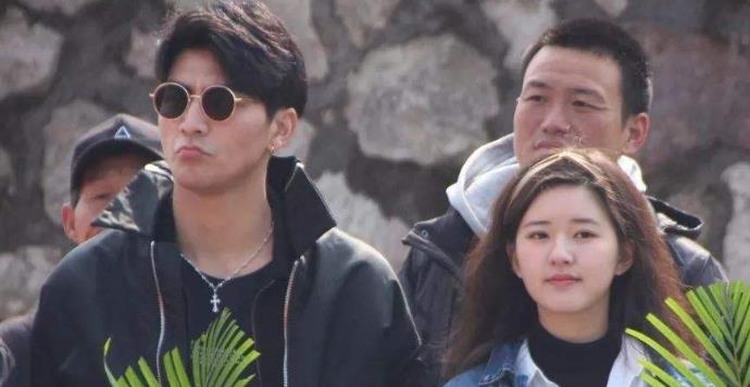 李宏毅赵露思分手原因 没有承认过的恋情只是一个迷