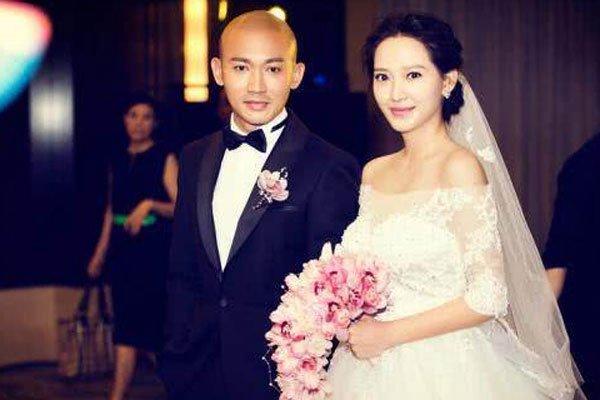 聂远现在片酬是多少 再婚娶个年轻漂亮的老婆就是好