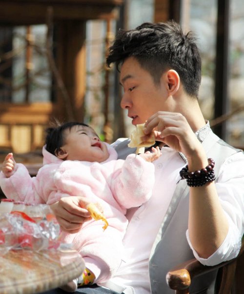 万思维的老婆是谁 边潇潇的老公万思维