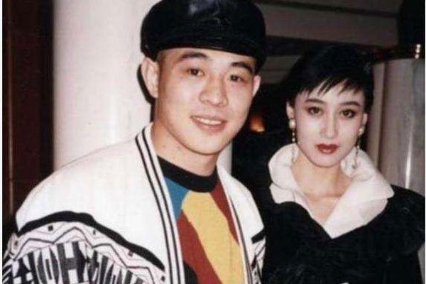 利智与李连杰的感情 李连杰真是女人命:四个女儿