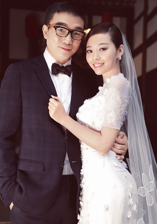 张靓颖被曝婚变与冯轲离婚 网友:应该听妈妈的话