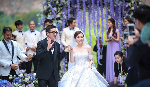 张靓颖被曝婚变与冯轲离婚 网友:应该听妈妈的话
