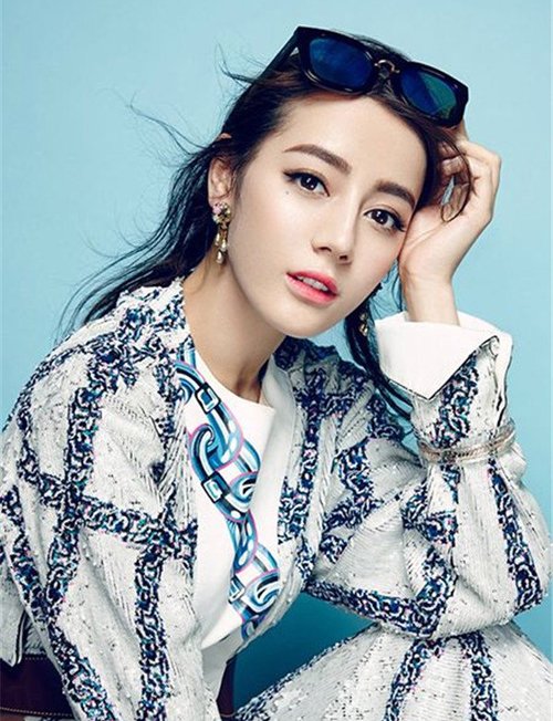 王鹤棣对迪丽热巴有好感 与沈月关系不一般现任女友是沈月吗
