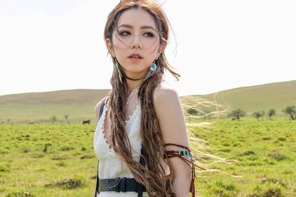 邓紫棋15分福利视频真的吗 她的长相怎么看都是很路人的