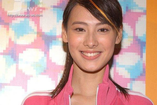 梁洛施为什么养小鬼 一般大户人家不都很注重名声么