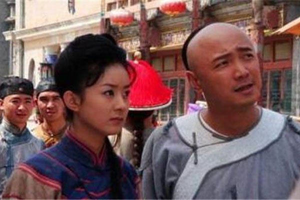 徐峥为什么是光头没头发 光头看惯了一有头发还认不出来