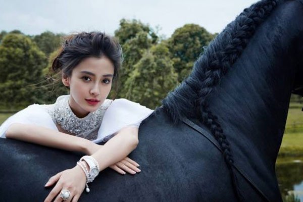 angelababy�������� ��������������Ļ�Ӧ�����������Ĵ���