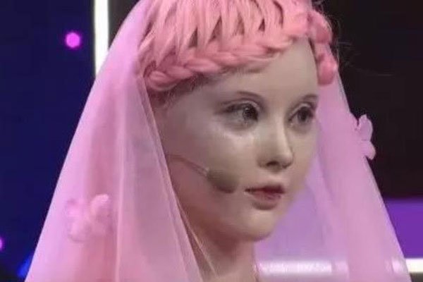芭比迪丽拉个人资料 整的不好看为什么还要继续整