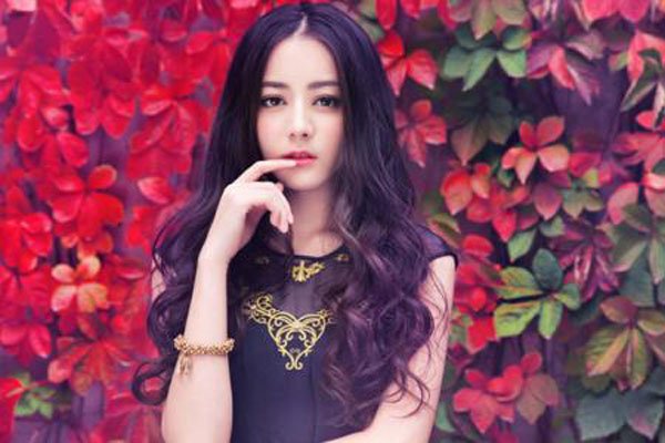 迪丽热巴的老公是谁 这话问的早了点酸