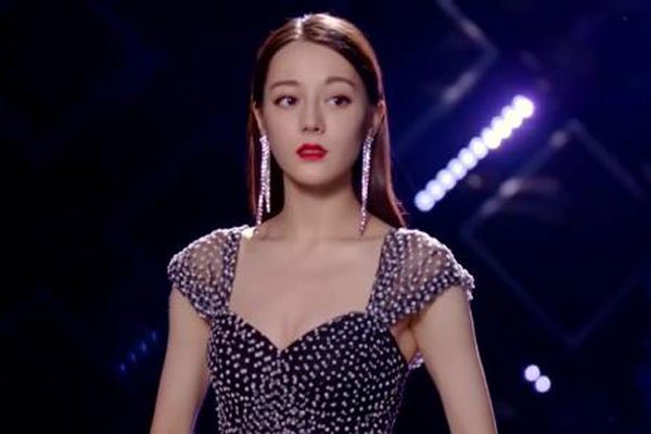 迪丽热巴的老公是谁 这话问的早了点酸