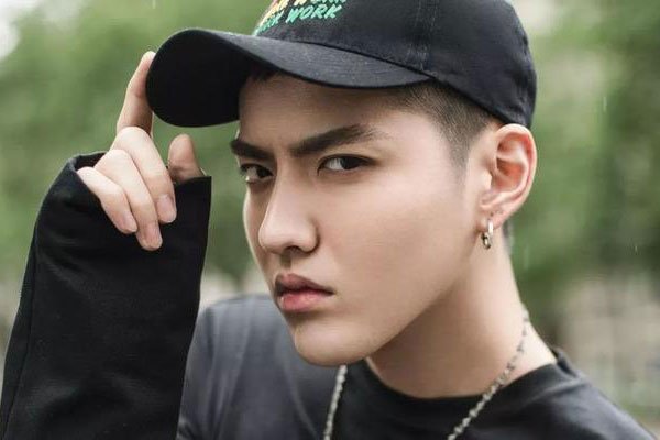 吴亦凡为什么叫加拿大电鳗 他和小g娜的事情洗白了吗
