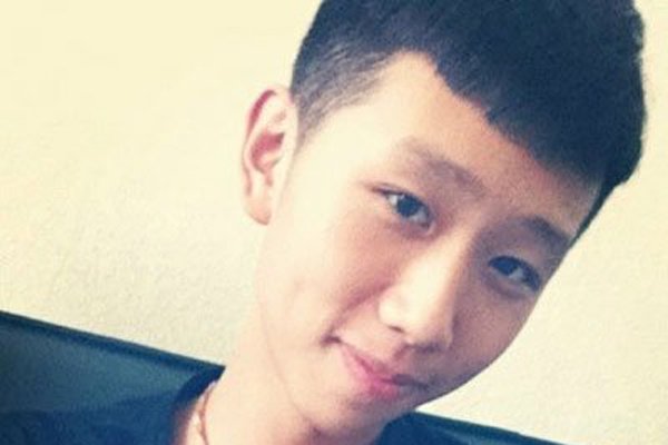 变形计赵力山上摔死了,节目停播 变形记突然停播原因让人怀疑