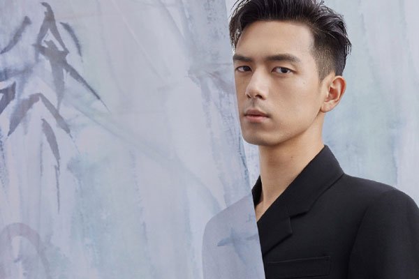 李现发文怼私生饭热 真的喜欢就不要做这种变态跟踪狂的事情