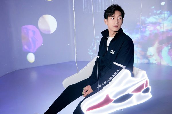 李现发文怼私生饭热 真的喜欢就不要做这种变态跟踪狂的事情