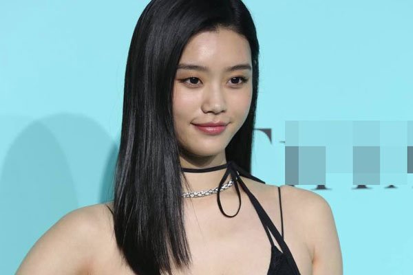 奚梦瑶露点性感照 模特走秀全裸都正常