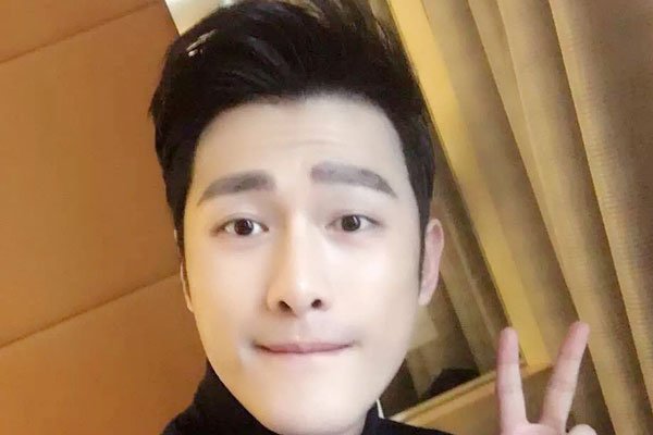 朱梓骁为什么突然不红了 被雪藏的原因和郭敬明有关