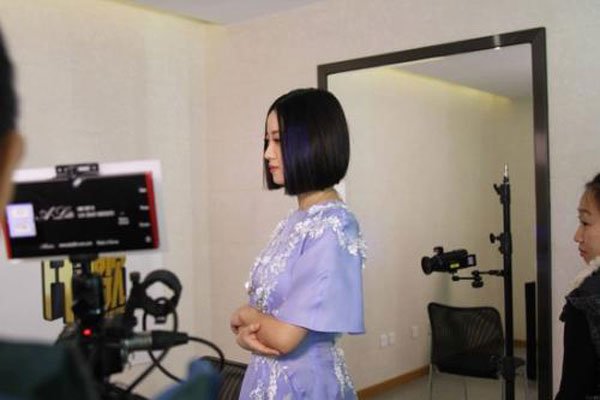 姚贝娜化疗照片 又一名巅峰时刻的女歌手被它带走了