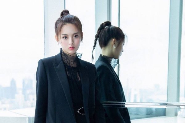 杨超越锦鲤是什么梗 企鹅要赚钱包装最重要