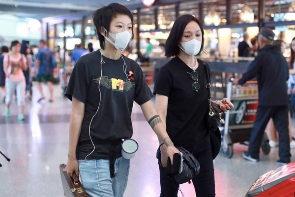 窦靖童周迅公布恋情怎么回事 错着辈分关系好还能传绯闻真离谱