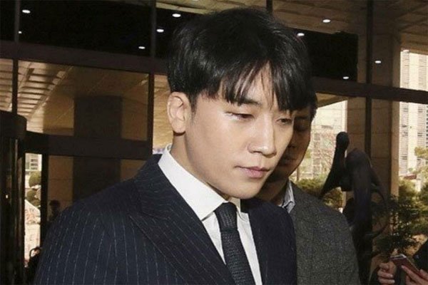 李胜利事件是什么意思 他为什么可以全身而退