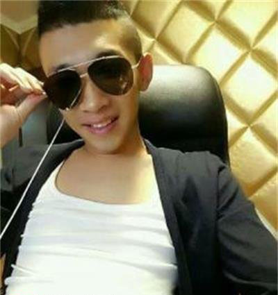 yy�ٷ������ӵ�Ǹ �����Ի�ǰ��