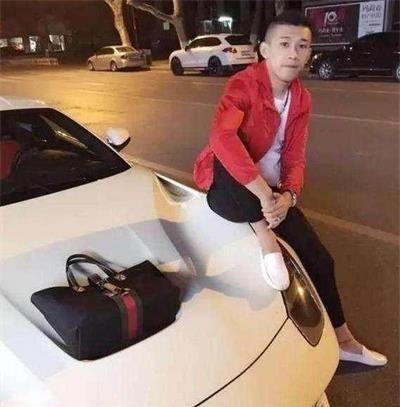 yy�ٷ������ӵ�Ǹ �����Ի�ǰ��