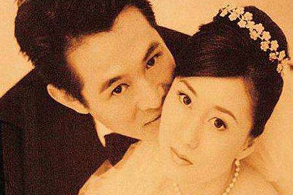 李连杰老婆黄秋燕现状 为了利智抛妻弃子成为他一生的黑料