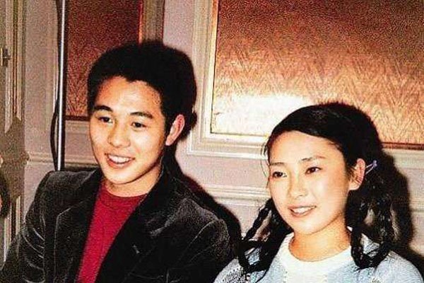 李连杰老婆黄秋燕现状 为了利智抛妻弃子成为他一生的黑料