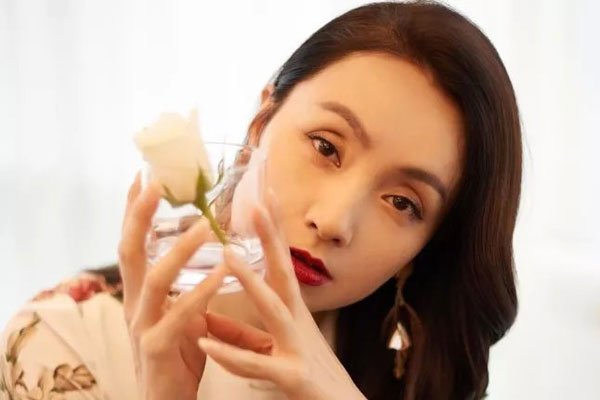 陶虹个人资料简介 眼睛为什么凹进去咋那么奇怪