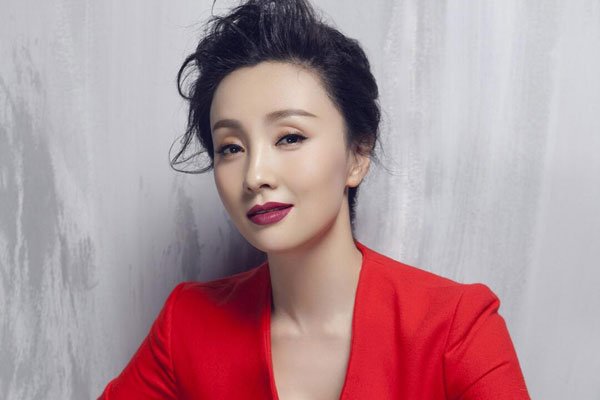 陶虹个人资料简介 眼睛为什么凹进去咋那么奇怪