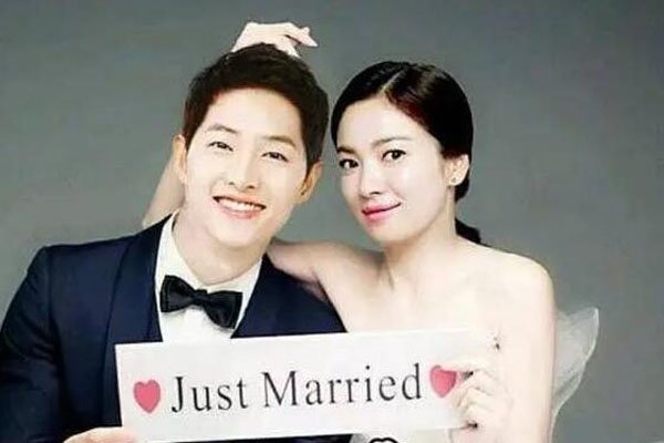 宋仲基与宋慧乔是否离婚 不将就的女生怎么会忍耐呢开玩笑