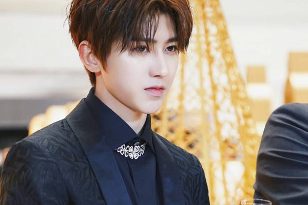 蔡徐坤女友叫什么 一天工作25个小时哪有时间谈恋爱