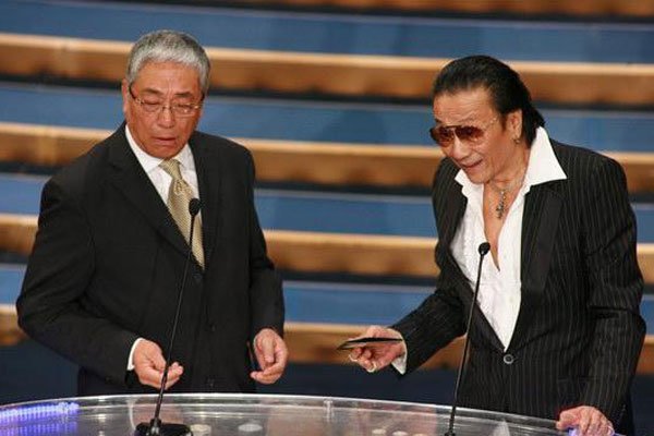 谢贤打曾江事件真相 谢霆锋爸爸也不能平白无故打人