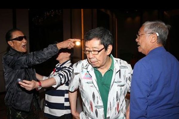 谢贤打曾江事件真相 谢霆锋爸爸也不能平白无故打人