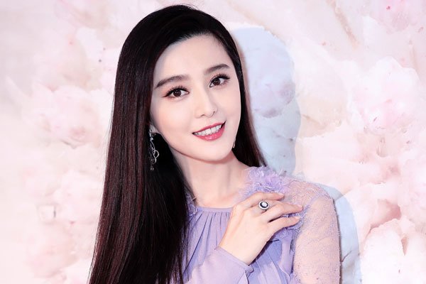 范冰冰前世照 人真的有前世今生不然两个人怎么这么像