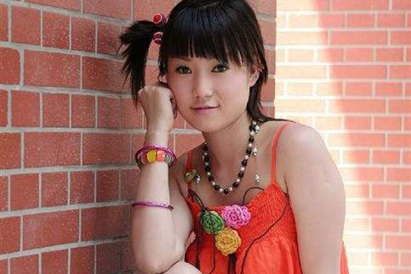 女裸体汤芳100种姿 长时间保持不动也不是谁都能做到的