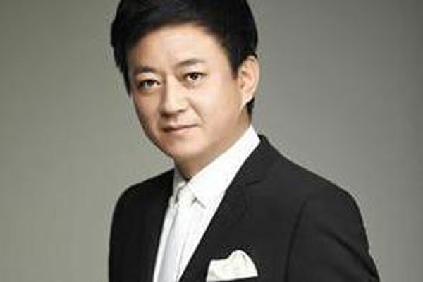 朱军为什么被央视解雇了 深陷官司当中露面恐遭非议