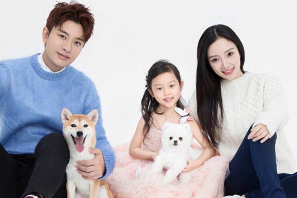 李小璐和贾乃亮为什么离的婚 到底发生了什么离婚原因谁的错