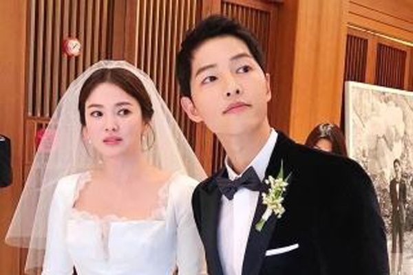 宋仲基宋慧乔真的婚变了吗 传出轨他们的婚礼策划师真狗血