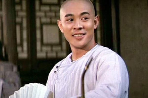 李连杰得了什么病 人家只不过老的点舆论就开始活跃起来