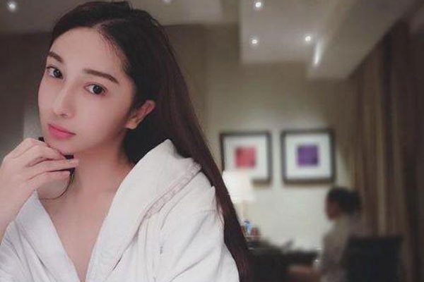 任娇是怎么掉下去的 现场坠楼照片和杨旭文什么关系