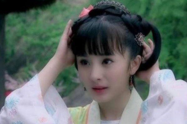 杨幂门无遮挡全图 仅仅只是像而已你看的是旁人