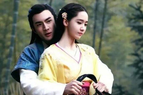 林允儿被车震了吗 真要有这事她早就被团队踢出局